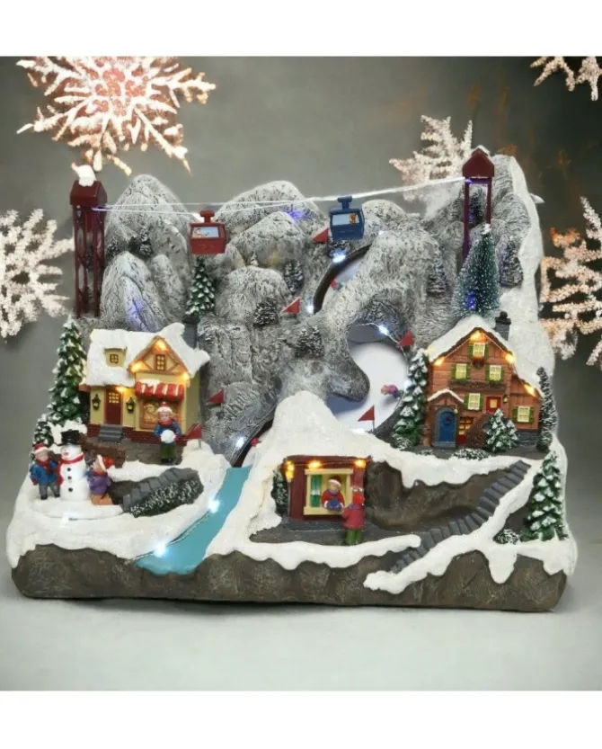 Villaggio Giostrina Con Cabinovia E Sciatori